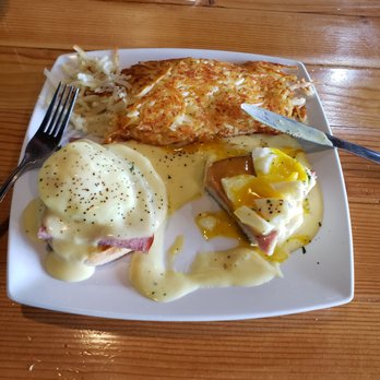 Uptown Cafe - Eggs Benedict - Cafes Near Me - Warrenton, Oregon Uptown Cafe - Eggs Benedict - Cafes Near Me - Warrenton, Oregon
