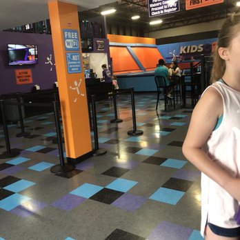Altitude Trampoline Park BLOOMINGTON, IL - Trampoline Parks Near Me - Bloomington, Illinois