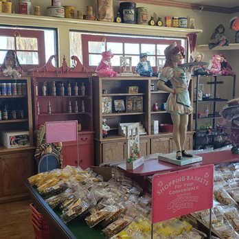 Westside Country Store - Inside, fun vibe! - Farmers Market Near Me - Firebaugh, California Westside Country Store - Inside, fun vibe! - Farmers Market Near Me - Firebaugh, California