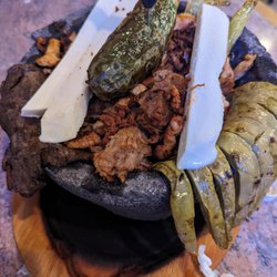 Taco & Tequila - El Molcajeta