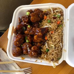 Gen Tsao w/pork fried rice. Already ate the eggroll! Gen Tsao w/pork fried rice. Already ate the eggroll!