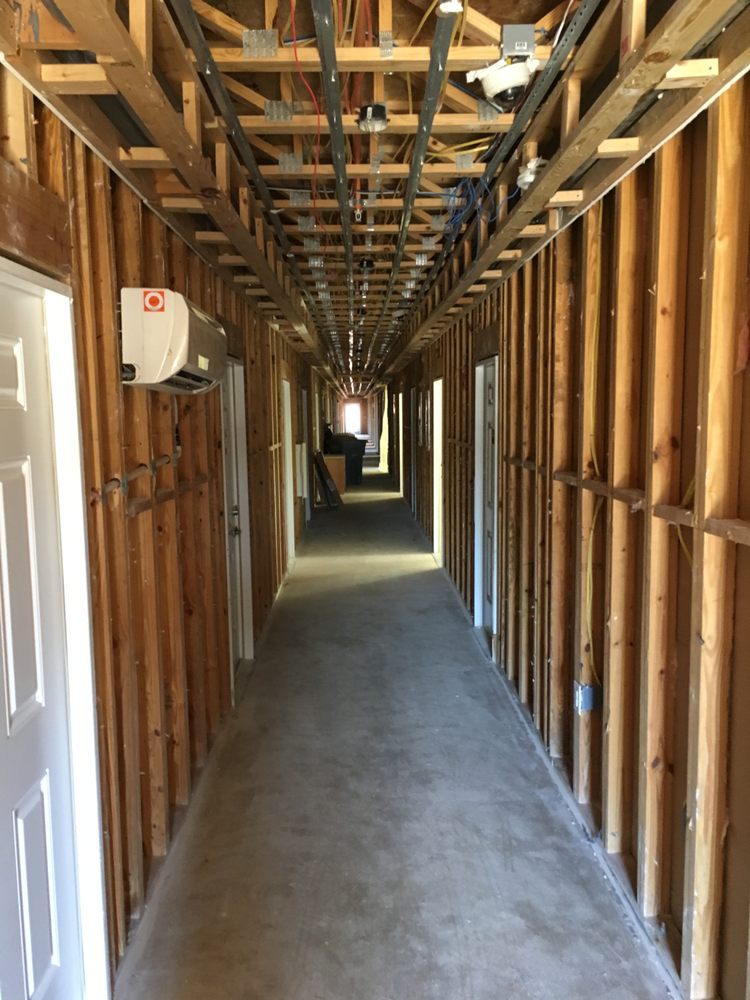 Slide of SELECTBUILT Construction