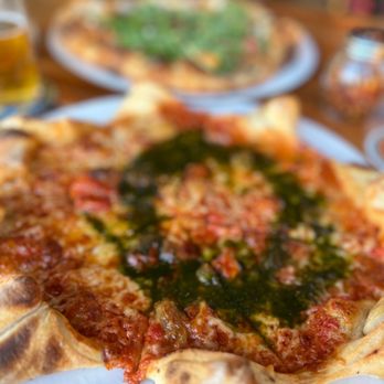 Long Beach Beer Lab - Margherita pizza - @rayz - Breweries Near Me - Long Beach, California