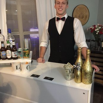 PartyTap - Our bartender Sean working in Atlanta. - Bartenders Near Me - Atlanta, Georgia PartyTap - Our bartender Sean working in Atlanta. - Bartenders Near Me - Atlanta, Georgia