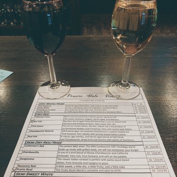 Prairie State Winery - Bar area wine tasting - Wineries Near Me - Genoa, Illinois