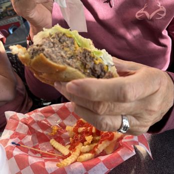 Billy Bob's Dairyland - Burgers Near Me - Branson, Missouri