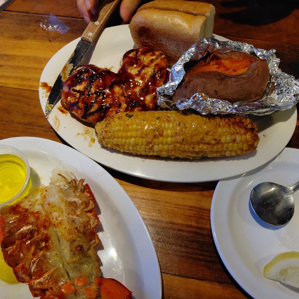 Winking Lizard Tavern - Half of a clambake meal - New American Near Me - Mayfield Heights, Ohio Winking Lizard Tavern - Half of a clambake meal - New American Near Me - Mayfield Heights, Ohio