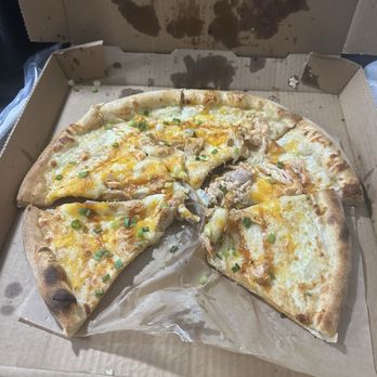 Brew Brothers - Harrah's Lake Tahoe - Bbq chicken pizza - Brewpubs Near Me - Stateline, Nevada