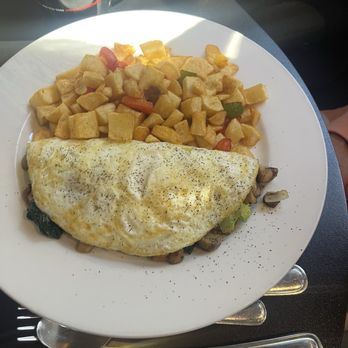 Hozy's Grill - Veggie omelette - New American Near Me - Santa Paula, California