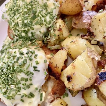 Butter Cafe - Crab Cake Benedict - New American Near Me - Dayton, Ohio