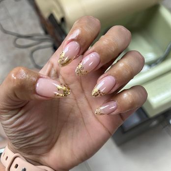 Signature Nails 2 - Skin Care Near Me - Hialeah, Florida