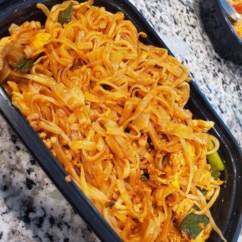 Pad Thai I - Pad thai with chicken and medium spice - Thai Near Me - Summerville, South Carolina Pad Thai I - Pad thai with chicken and medium spice - Thai Near Me - Summerville, South Carolina