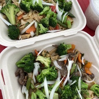 Ka-Lae Garden - Pad kee mao (x2) - Thai Near Me - Ocean View, Hawaii Ka-Lae Garden - Pad kee mao (x2) - Thai Near Me - Ocean View, Hawaii