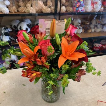 Diana's Flowers - Florists Near Me - Victorville, California