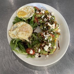 La Prime Caffe - Caprese avocado toast