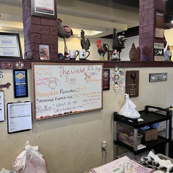 The Cracked Egg - Breakfast & Brunch Near Me - Henderson, Nevada