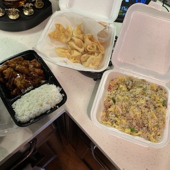 Fu's Garden - Lunch special Orange Chicken, Crab Rangoon's, Combo Fried Rice - Chinese Near Me - Houston, Texas Fu's Garden - Lunch special Orange Chicken, Crab Rangoon's, Combo Fried Rice - Chinese Near Me - Houston, Texas