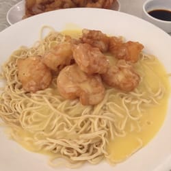 富臨皇宮 - 炸蝦子芝士伊麵