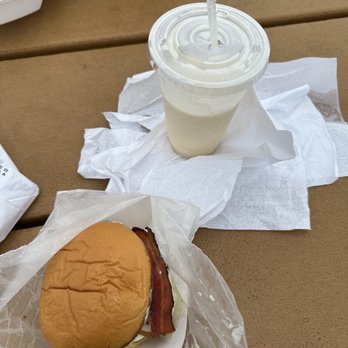 Schultzy's Snack Shack - Chicken bacon ranch sandwich, vanilla malt with triple malt - Fast Food Near Me - Portsmouth, Rhode Island Schultzy's Snack Shack - Chicken bacon ranch sandwich, vanilla malt with triple malt - Fast Food Near Me - Portsmouth, Rhode Island