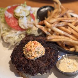 Northstar Café - Pimiento Cheeseburger