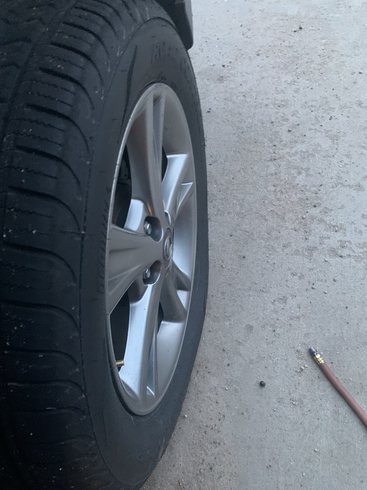 LES SCHWAB TIRE CENTER Updated July 2024 41 Reviews 4560 Weitzel