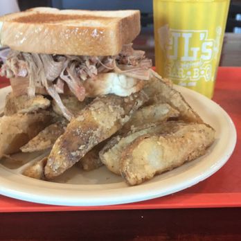 JL's Bar-B-Q - Pulled Pork Sandwich - Barbeque Near Me - Pryor, Oklahoma