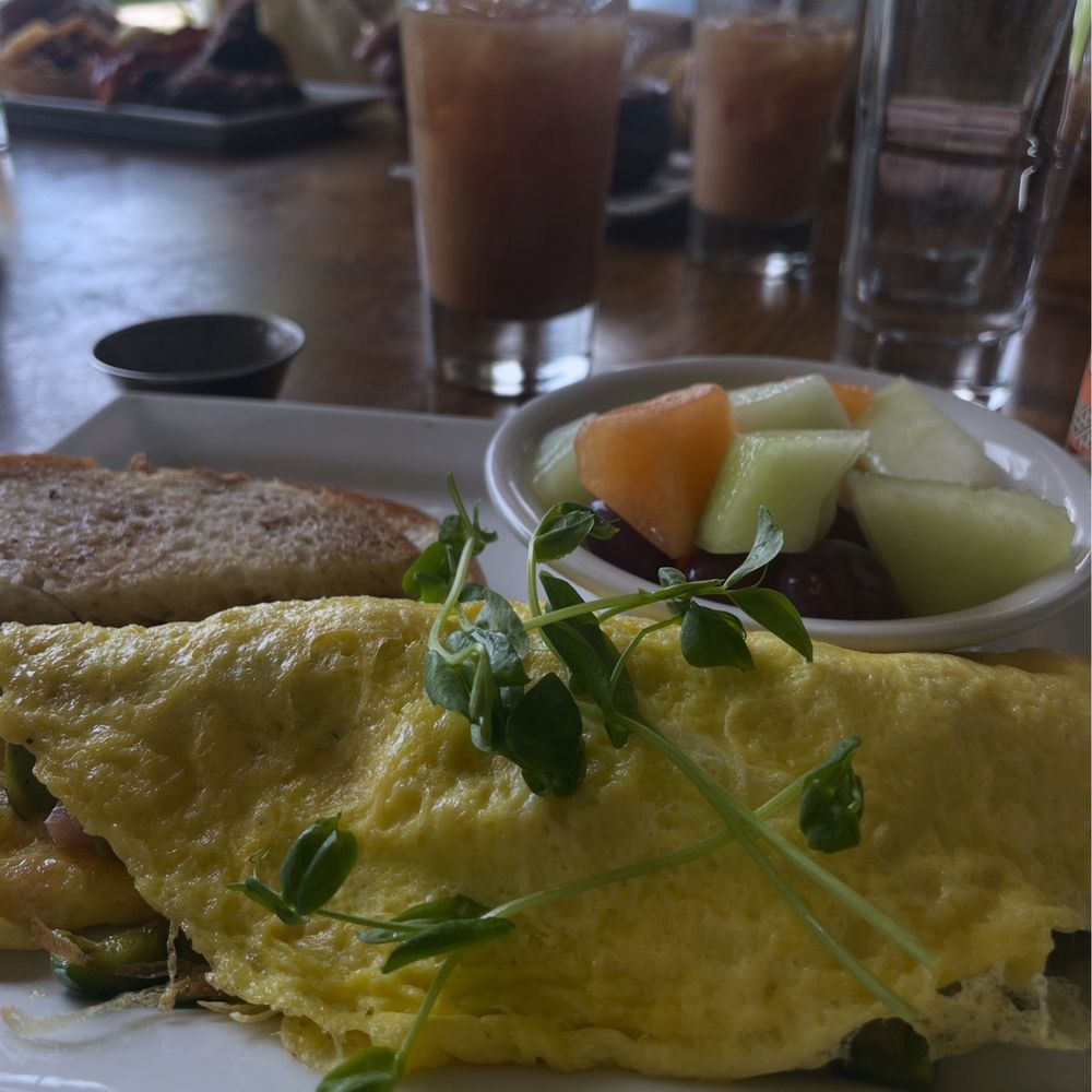 Chautauqua Dining Hall - Colorado omelette - American Near Me - Boulder, Colorado Chautauqua Dining Hall - Colorado omelette - American Near Me - Boulder, Colorado