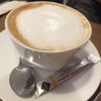 Den Noc - Flat white - Bistros Near Me - Prague, Puerto Rico