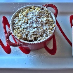 The Views Restaurant - Apple & raspberry crumble