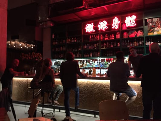 Ping Pong 129 by null