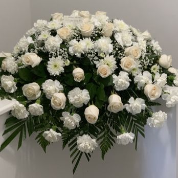 313 Flowers - Roses, Carnations, Gerber Daisies, Baby's Breath, and Mixed Greens of Casket Cover - Florists Near Me - Detroit, Michigan 313 Flowers - Roses, Carnations, Gerber Daisies, Baby's Breath, and Mixed Greens of Casket Cover - Florists Near Me - Detroit, Michigan