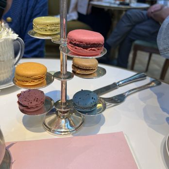 Ladurée - Macarons Near Me - Paris, 75 Ladurée - Macarons Near Me - Paris, 75