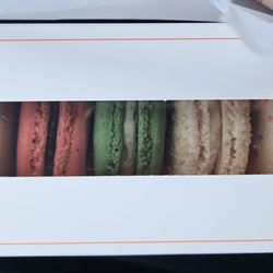 It's Boba Time - Montrose - Macaroons yumm
