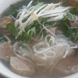 Chopstix Vietnamese Kitchen - #24 Phó Tai Chin Bo Vien (rare beef, brisket, and meatballs)