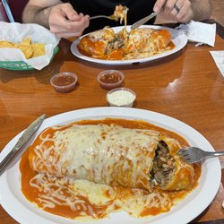 El Balcon Taqueria - Carne asada wet burrito