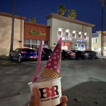 Baskin Robbins - an ice cream cone in front of a store - Ice Cream & Frozen Yogurt Near Me - Fremont, California
