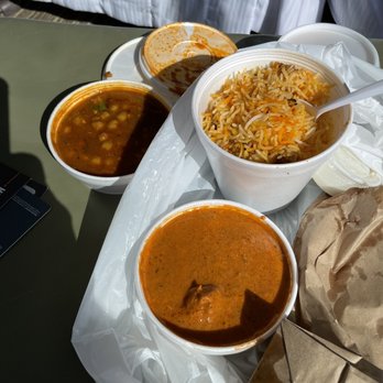 Amaya - Chana masala, biryani, bottom butter chicken with a naan bread $20 - Indian Near Me - Ottawa, Ontario
