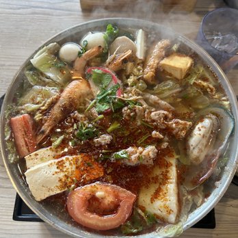 Hot Pot Mini Workshop - Seafood Pot.  Hot and spicy prepared - Hot Pot Near Me - Ontario, California