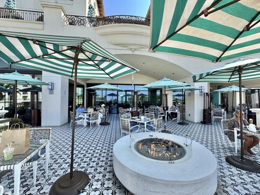 AVEO Table + Bar by null