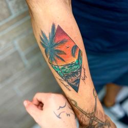 High Class Tattoo - Tattoo
