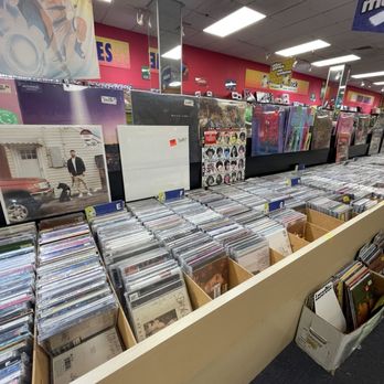 Vintage Stock - Video Game Stores Near Me - Fairview Heights, Illinois