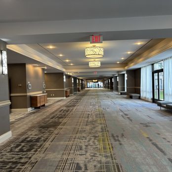 DoubleTree by Hilton Minneapolis Airport - Hallway - Hotels Near Me - Bloomington, Minnesota DoubleTree by Hilton Minneapolis Airport - Hallway - Hotels Near Me - Bloomington, Minnesota