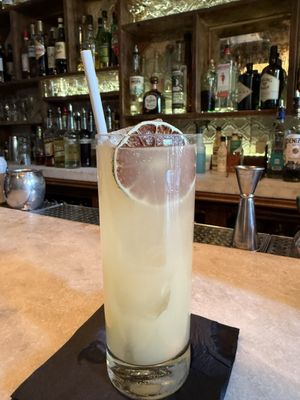 Entwine Cocktail Bar by null