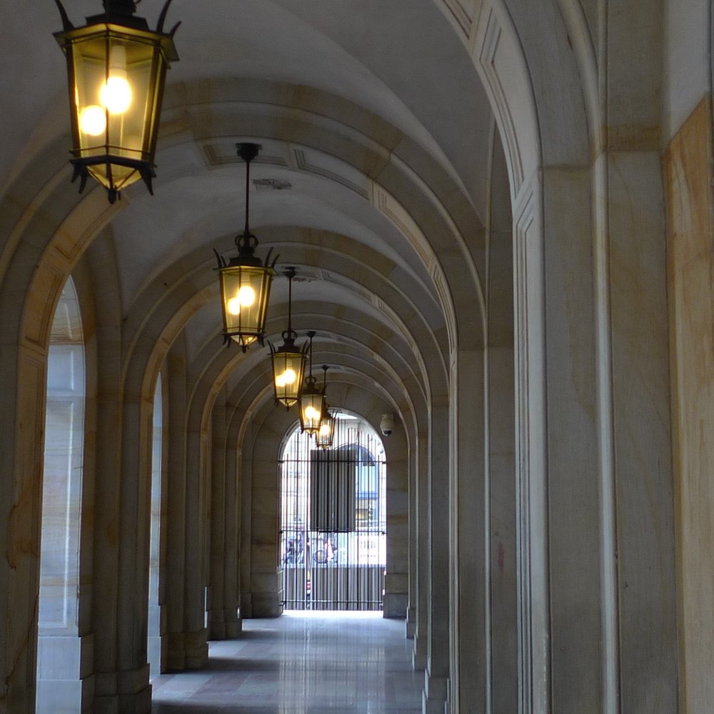 Koninklijk Paleis Amsterdam - The entrance - Landmarks & Historical Buildings Near Me - Amsterdam, New Hampshire