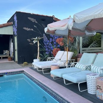 Fleur Noire Hotel - Hotels Near Me - Palm Springs, California Fleur Noire Hotel - Hotels Near Me - Palm Springs, California