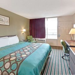 Super 8 by Wyndham Gastonia