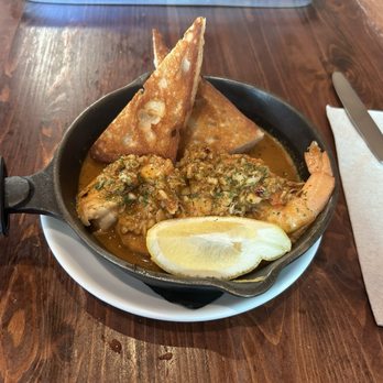 Scratch Kitchen - CAJUN GARLIC SHRIMP - Breakfast & Brunch Near Me - Honolulu, Hawaii