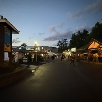 Bank NH Pavillion - Venue bars - Music Venues Near Me - Gilford, New Hampshire Bank NH Pavillion - Venue bars - Music Venues Near Me - Gilford, New Hampshire