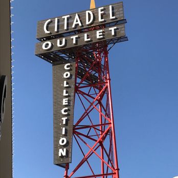 Citadel Outlets - Outlet Stores Near Me - Los Angeles, California