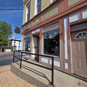 Books & Brew Cozy Cafe - Books & Brew Cozy Cafe outside - Cafes Near Me - Mexico, New York